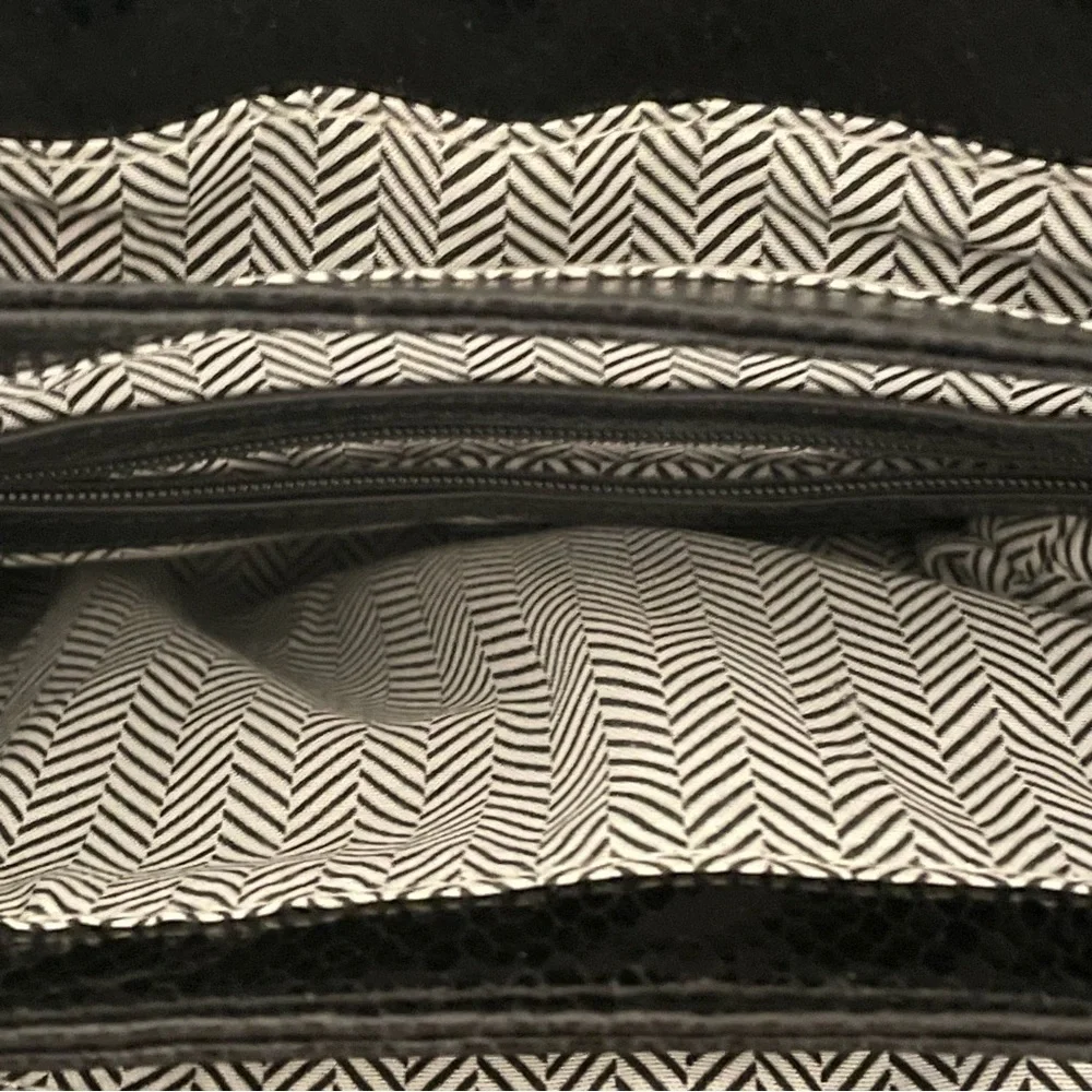 Steve Madden Black Faux Leather Shoulder Bag with Gold Accents - Picture 11 of 11